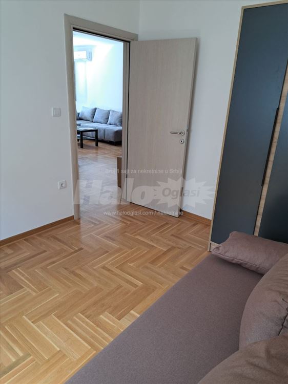 Zemun / Cara Dušana / Novogradnja / Useljiv — 14