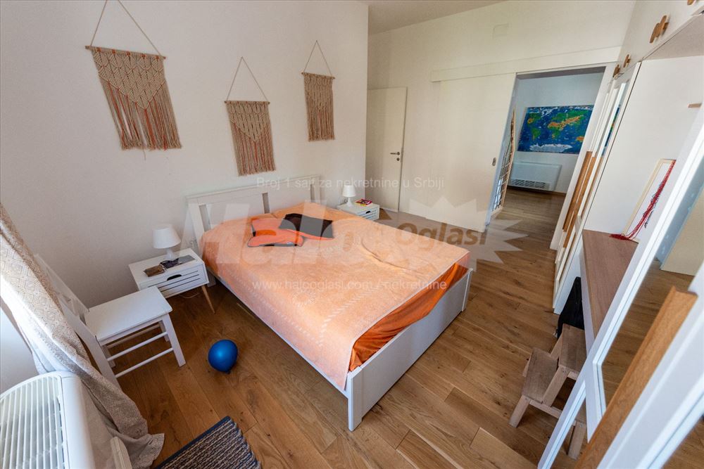 Zemun Centar 103m2 + terasa 3m2, renoviran — 7