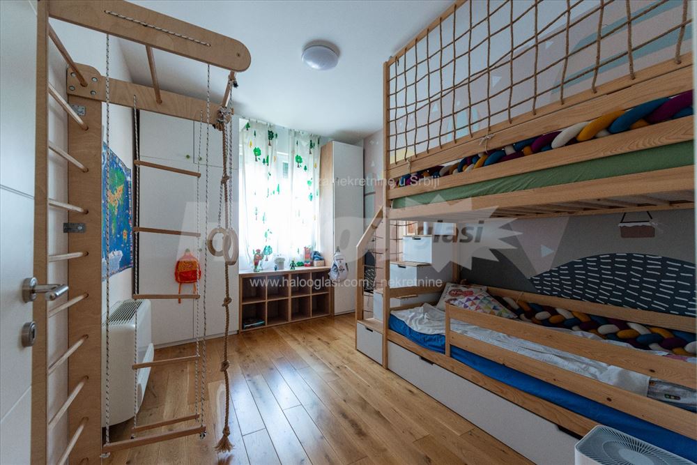 Zemun Centar 103m2 + terasa 3m2, renoviran — 9