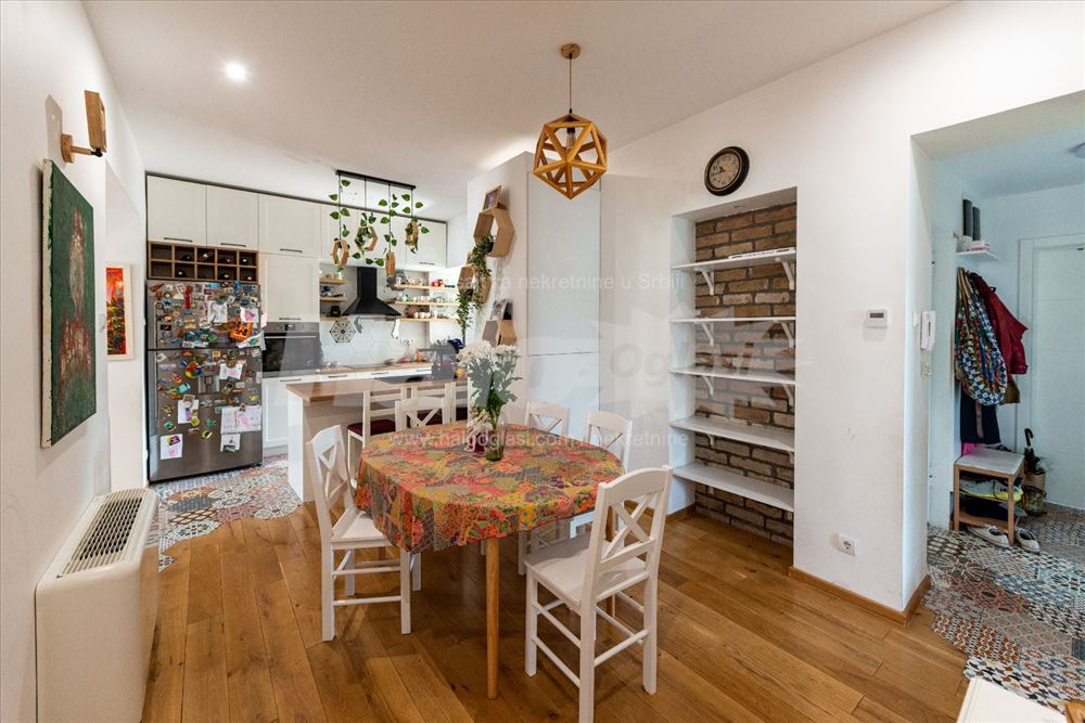 Zemun Centar 103m2 + terasa 3m2, renoviran — 11