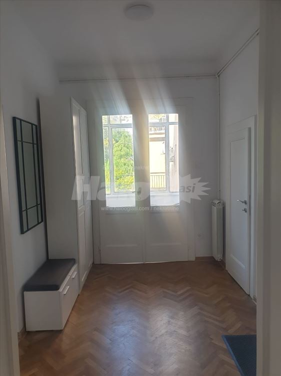 Zemun Centar, 2.5, Lux Renoviran, 72m2 — 4