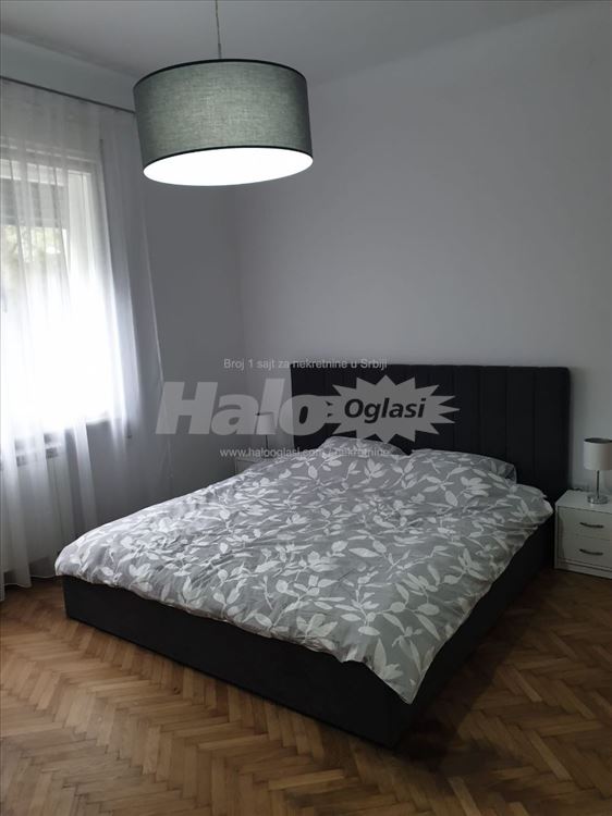 Zemun Centar, 2.5, Lux Renoviran, 72m2 — 13
