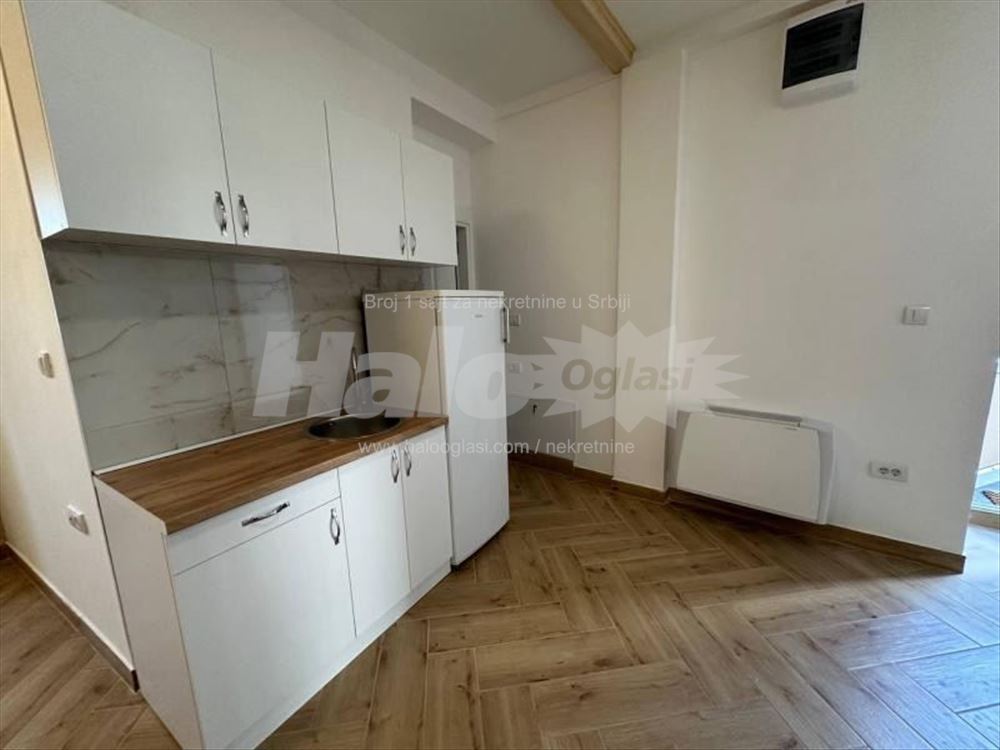Zemun centar - garsonjera — 6