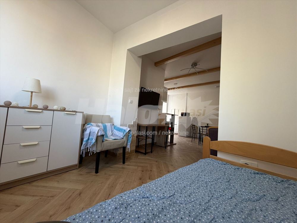 Zemun centar - garsonjera — 12