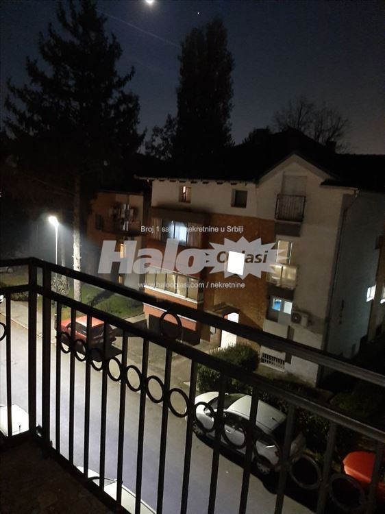 Zemun, Galenika, trosoban stan, 66m2 — 5