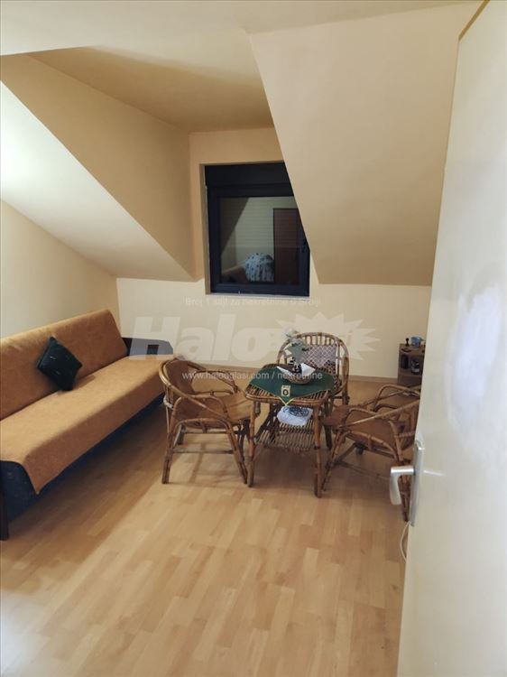 Zemun, Gardoš, Adaptibilan 3.5, Uknjižen — 4