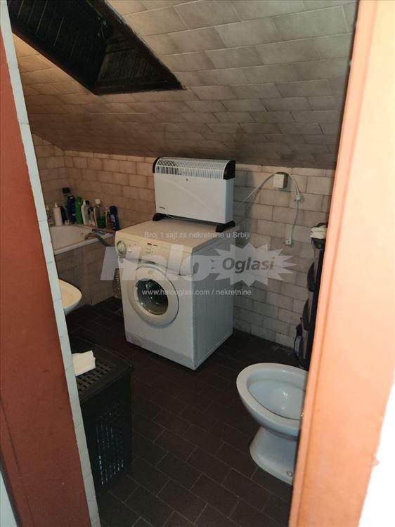 Zemun, Gardoš, Adaptibilan 3.5, Uknjižen — 8