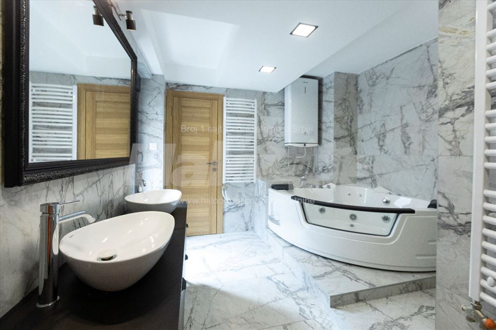 Zemun, Gardoš, Luxuzan, Komforan 3.0, Uknjižen — 9