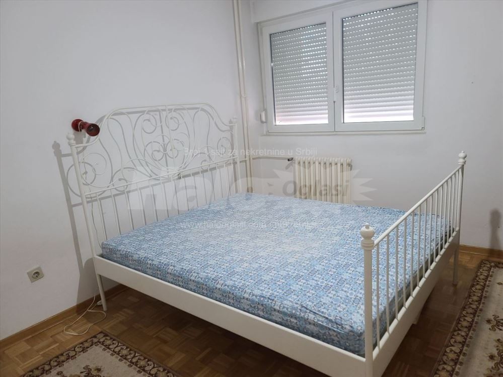Zemun, Gornji grad, dvosoban stan — 11