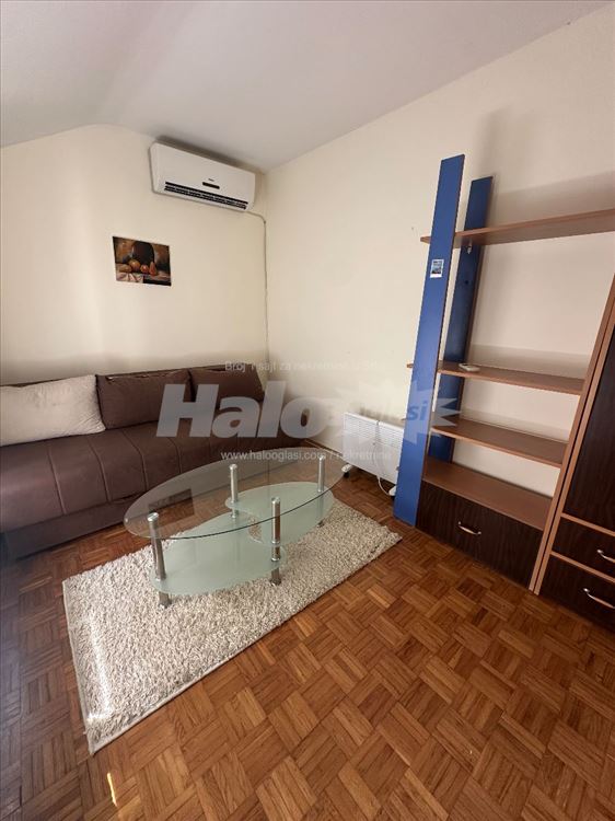 Zemun Gornji grad, Gardos stan 50m2 — 6