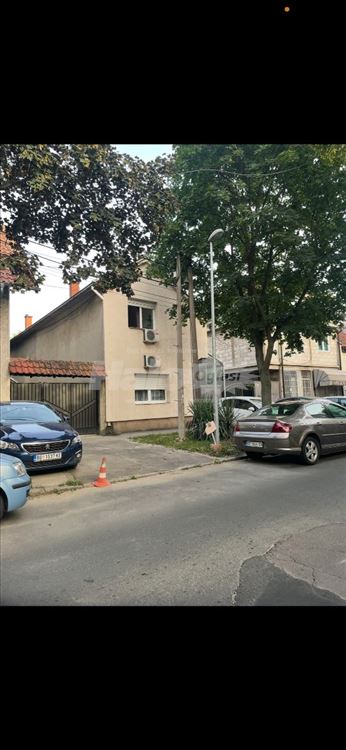 Zemun Gornji grad, Gardos stan 50m2 — 9