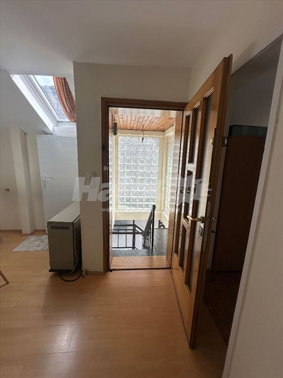 Zemun Gornji grad, Gardos stan 50m2 — 12