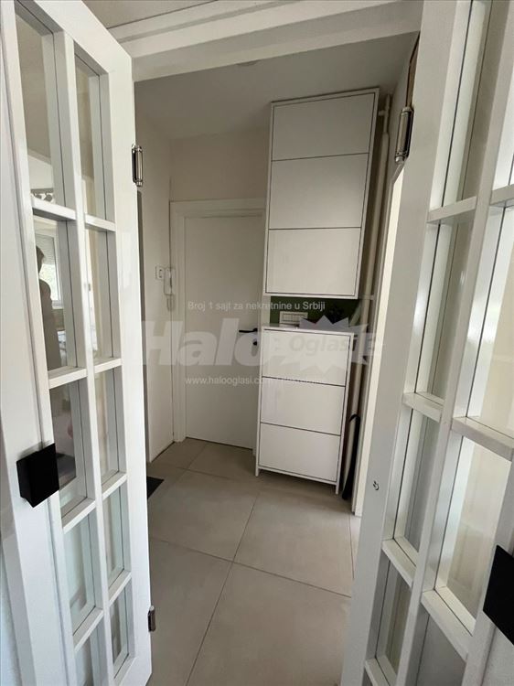 Zemun – Jednosoban renoviran stan — 11