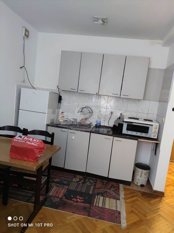 Zemun, jednosoban stan — 2