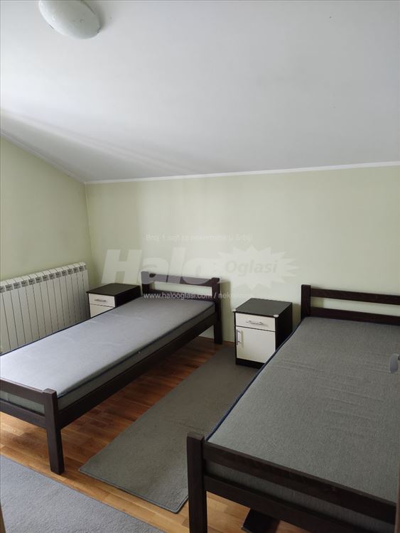 Zemun-Kalvarija, namešten stan 45 m2, izdajem. — 10