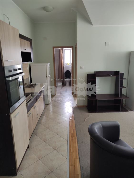 Zemun-Kalvarija, namešten stan 45 m2, izdajem. — 13