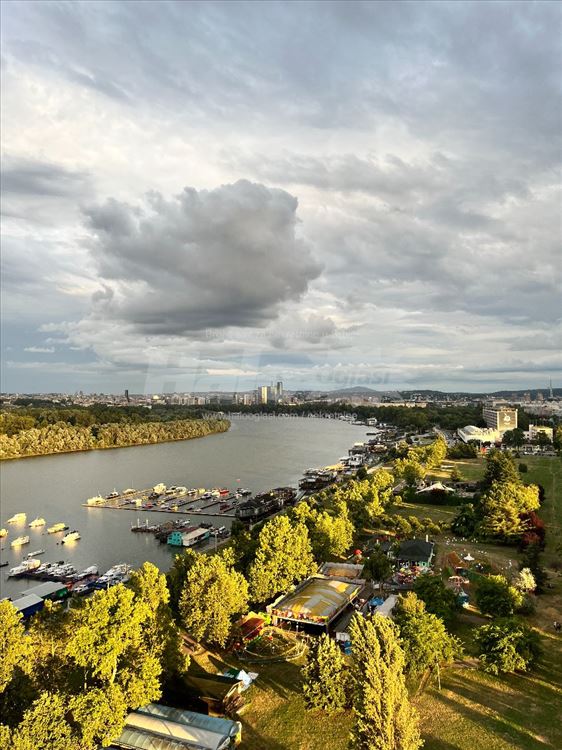 Zemun Kej - Pogled na Dunav - LUX — 3
