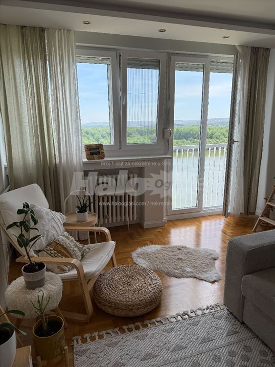 Zemun Kej - Pogled na Dunav - LUX — 9
