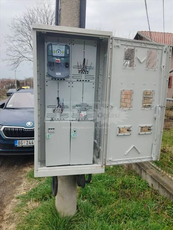 Zemun kuća sa 4 stana i garažom i 3 parking mesta — 3