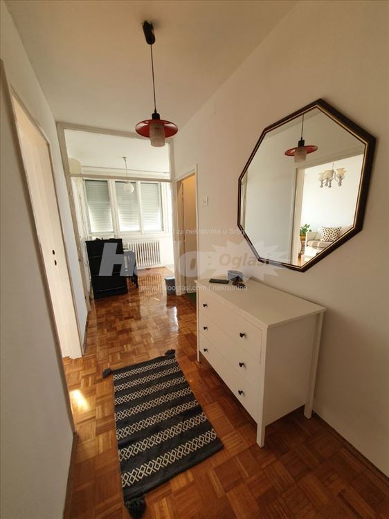 Zemun, Mica Radakovica, 1.0, renoviran, 42m2 — 2