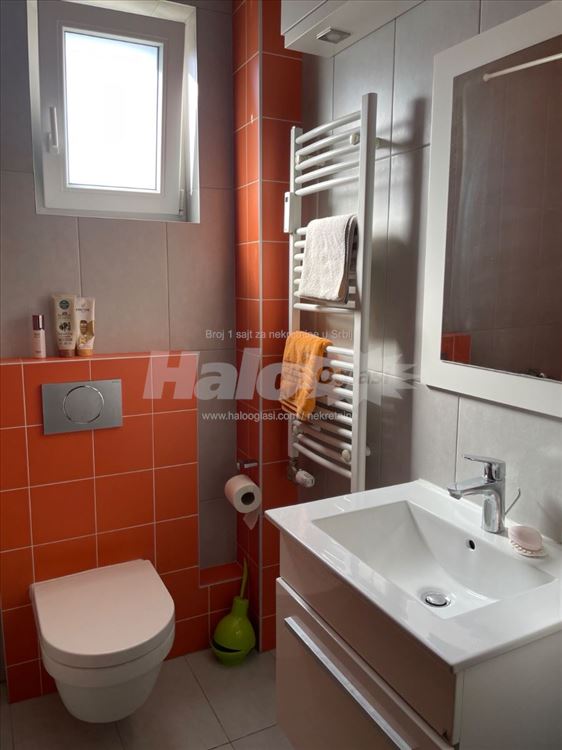 Zemun, namesten izvanredan stan — 9