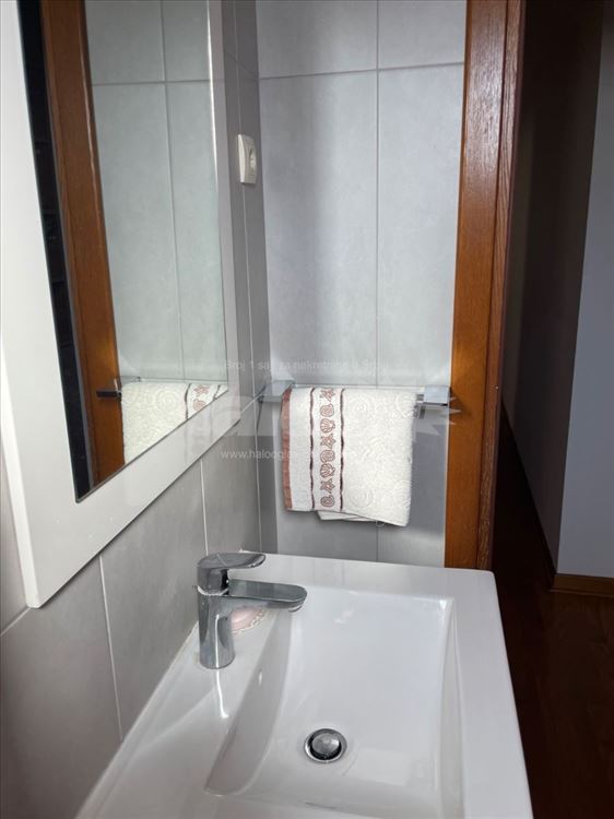 Zemun, namesten izvanredan stan — 10