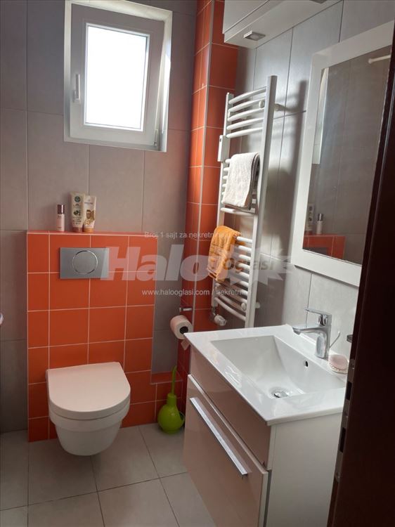 Zemun, namesten izvanredan stan — 11