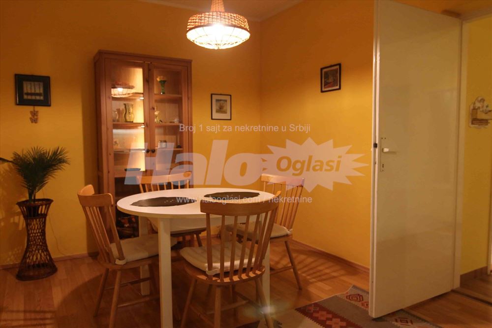 Zemun, Novi Grad, stan 60m2 + terasa + parking — 3