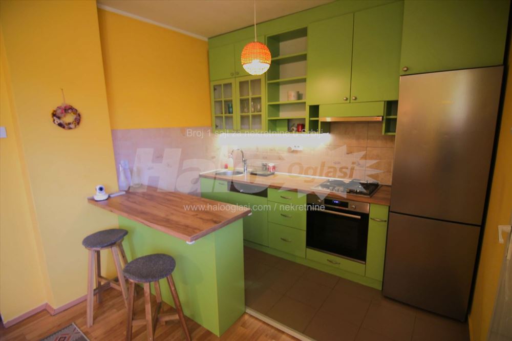 Zemun, Novi Grad, stan 60m2 + terasa + parking — 6