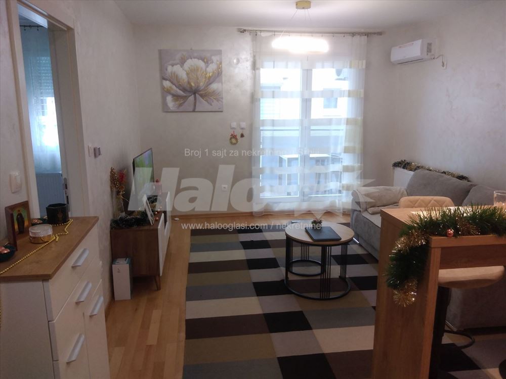 Zemun, novogradnja Banijska — 4