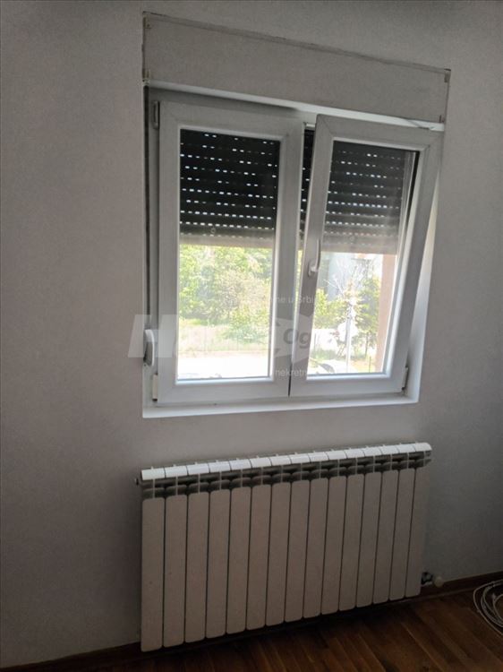 Zemun,odlicna lokacija,nov — 2