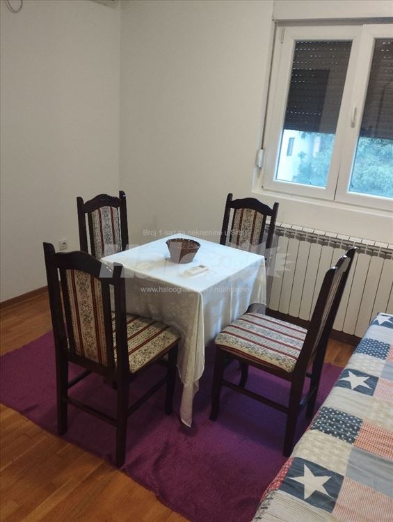 Zemun,odlicna lokacija,nov — 13