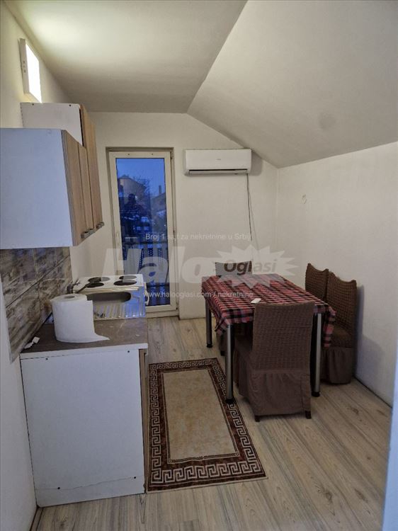 Zemun Plavi horizonti stan od 45 m2 namesten izdaj — 2