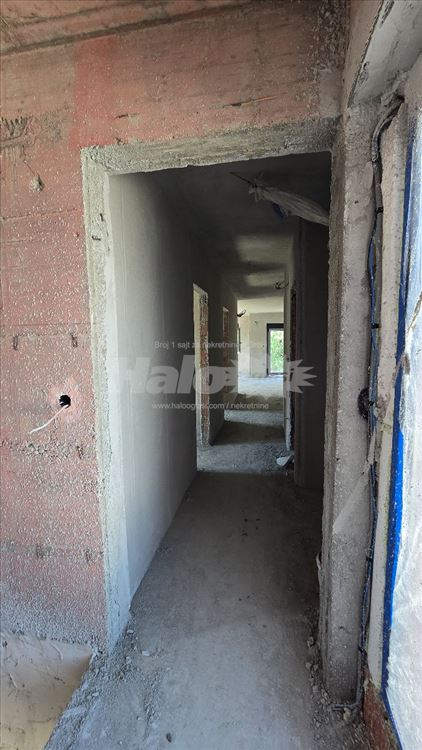 Stan Pregrevica kvalitetna novogradnja — 12