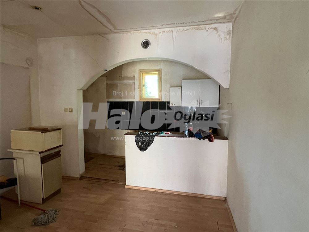 Zemun, Prvomajska, 29 m2 — 5