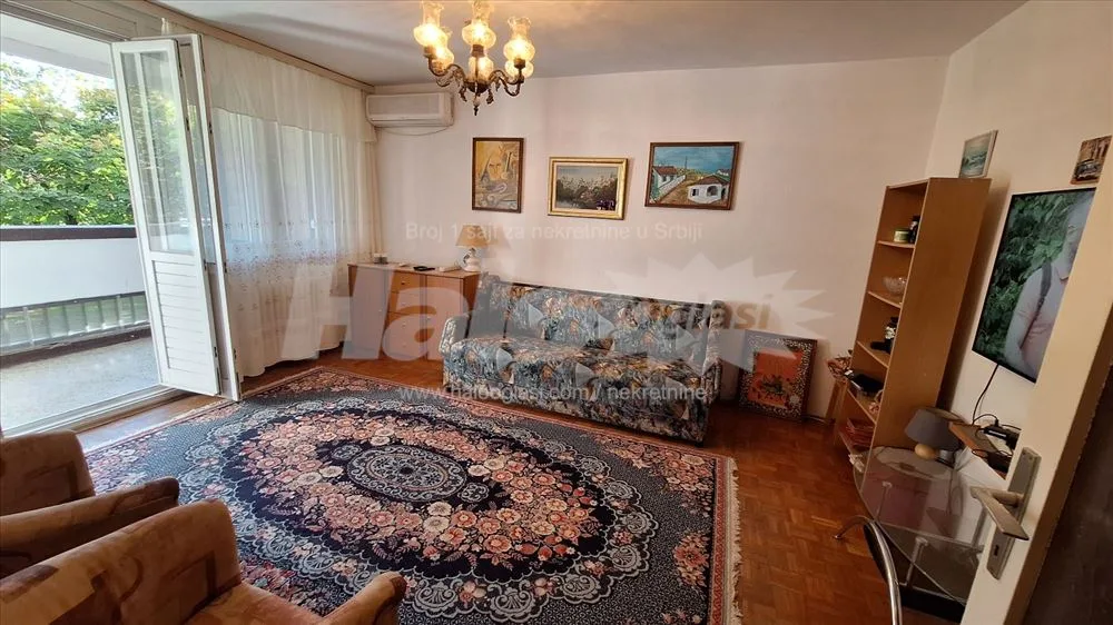 ZEMUN - Prvomajska - 71 m² - Trosoban — 2