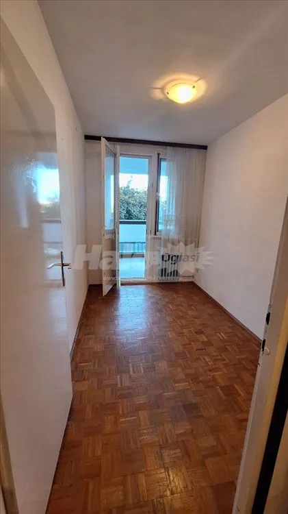 ZEMUN - Prvomajska - 71 m² - Trosoban — 12