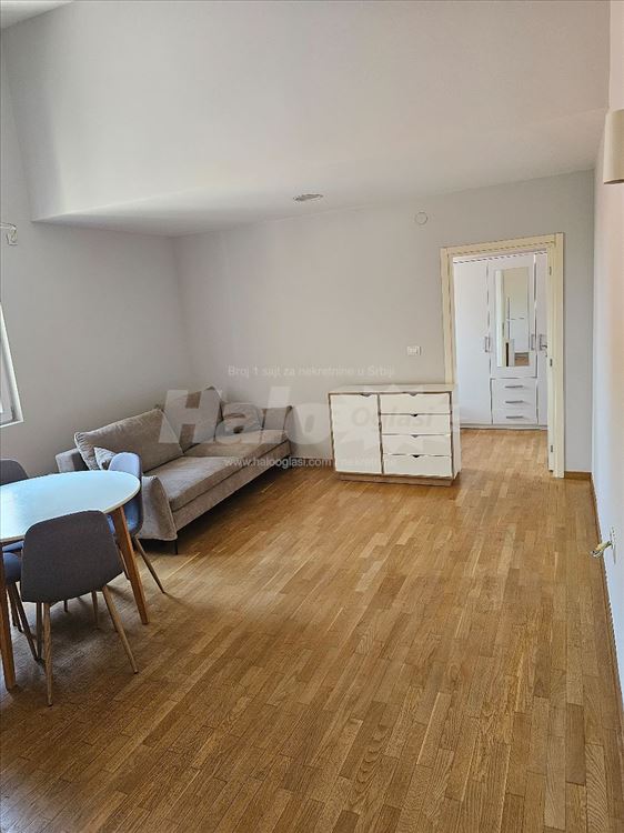 Zemun , Solunska 40 m2 dvosoban — 4