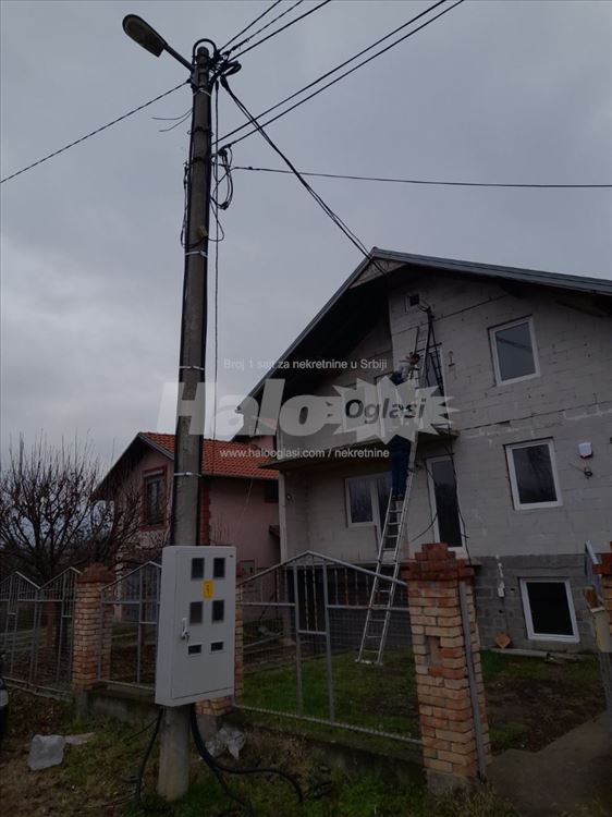Zemun stan 5.0 II sprat 103kvm povoljno — 10