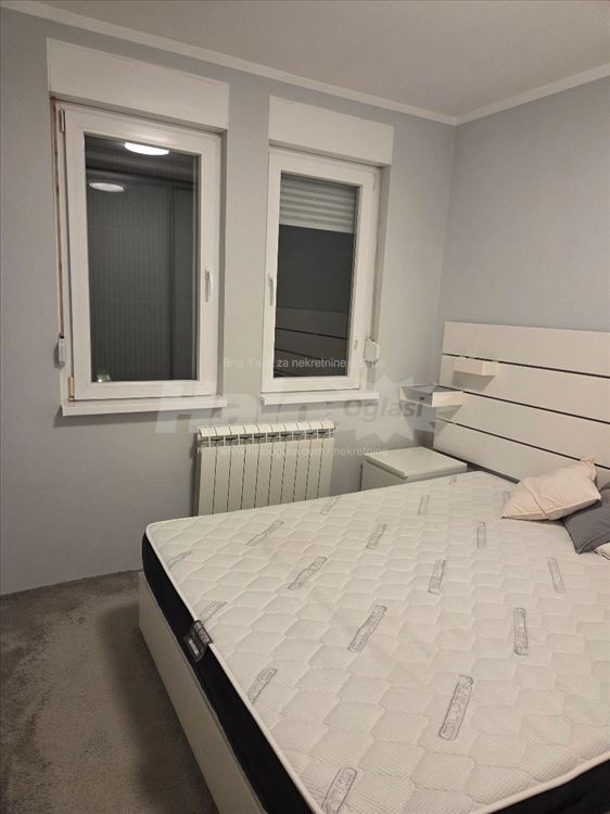 Zemun,2.5 stan,lux,namesten,parking mesto — 4