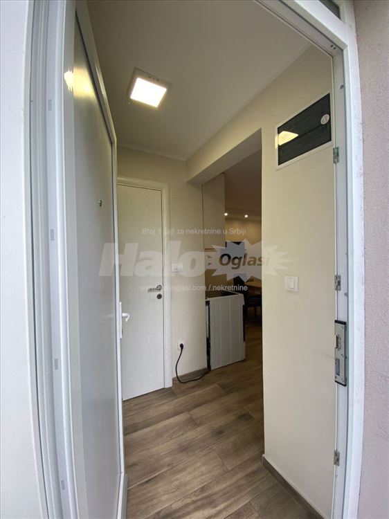Zemun,Cara Dušana, 30m2,useljiv — 10