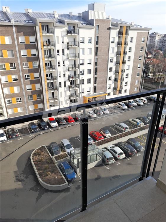 Zemunske kapije - namešten — 9