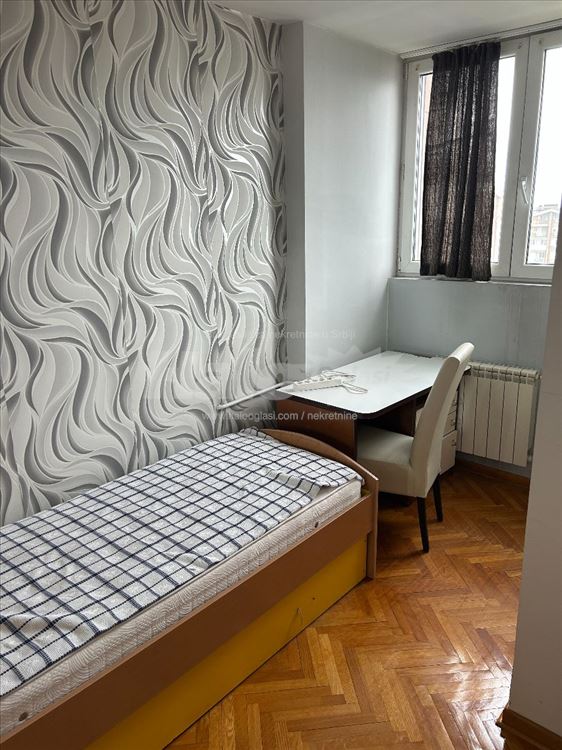 Zvezdara,2,5 soban,stan u zgradi,namesten,komforan — 9