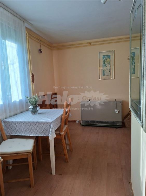 Zvezdara, Cvetkova pijaca 1.5 — 9