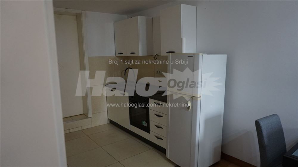 Zvezdara, Denkova bašta, Beoshoping centar — 6