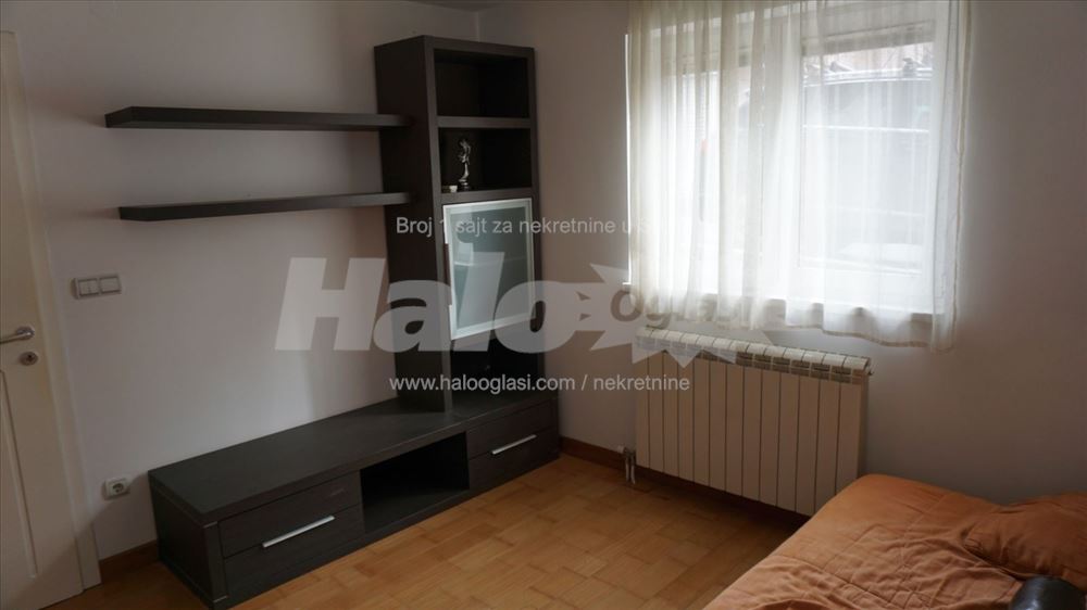 Zvezdara, Denkova bašta, Beoshoping centar — 7