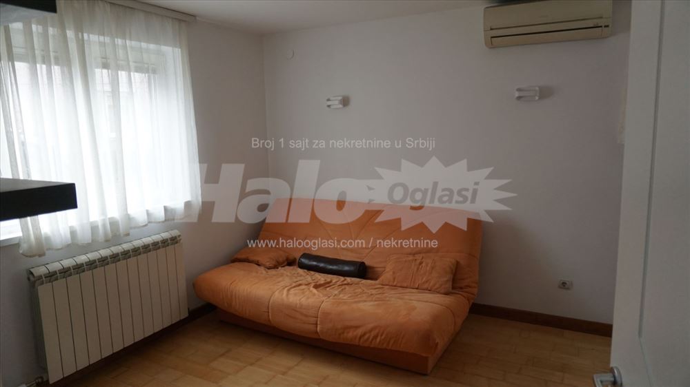 Zvezdara, Denkova bašta, Beoshoping centar — 10
