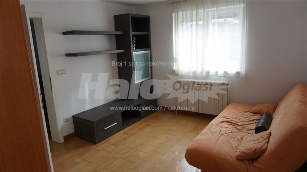Zvezdara, Denkova bašta, Beoshoping centar — 11
