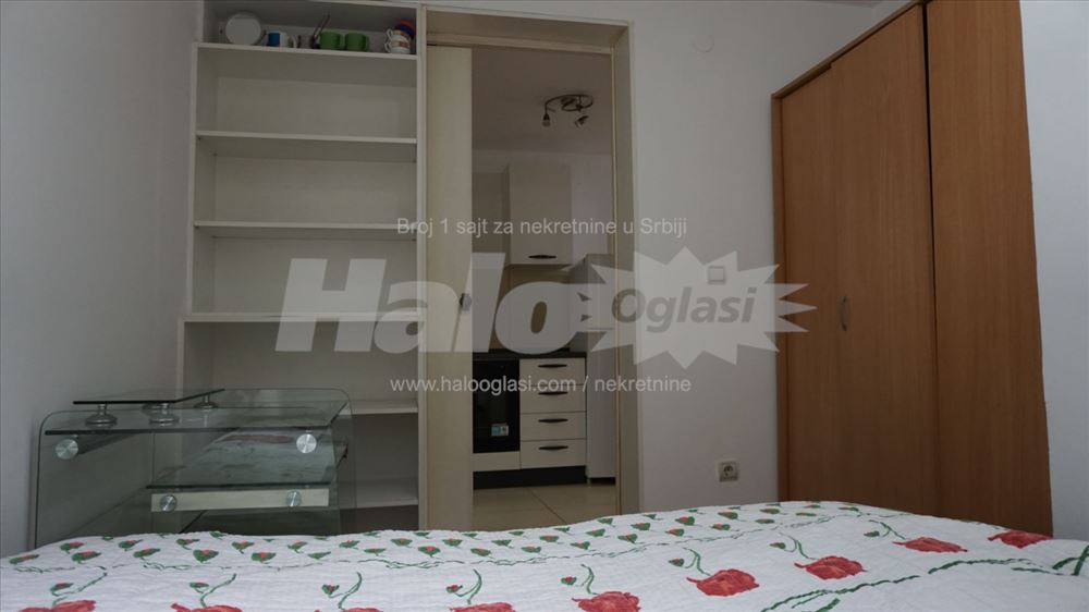 Zvezdara, Denkova bašta, Beoshoping centar — 14