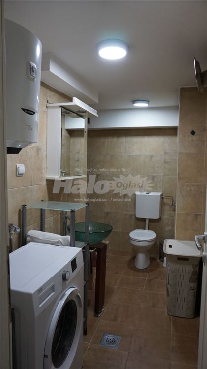Zvezdara, Denkova bašta, Beoshoping centar — 15